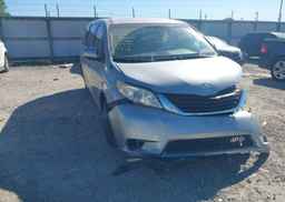 2012 TOYOTA SIENNA