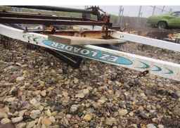 1999 EZ LOADER STD BOAT