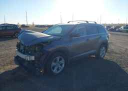 2015 TOYOTA HIGHLANDER LIMITED