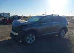 2015 TOYOTA HIGHLANDER LIMITED
