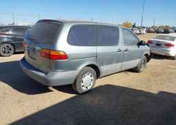 2000 TOYOTA SIENNA CE