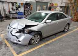 2009 TOYOTA CAMRY SE