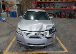 2009 TOYOTA CAMRY SE