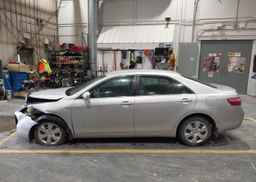 2009 TOYOTA CAMRY SE
