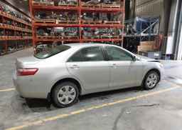 2009 TOYOTA CAMRY SE