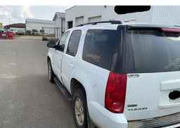 2010 GMC YUKON SLE
