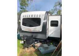 2021 FOREST RIVER INC. ROCKWOOD ULTRA LITE 2614BS
