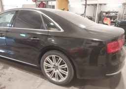 2011 AUDI A8 QUATTRO