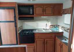 2011 FOREST RIVER INC. COACHMEN FREEDOM EXPRESS