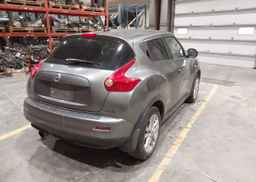 2011 NISSAN JUKE S