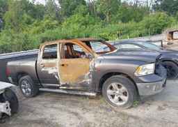 2015 RAM 1500 SLT