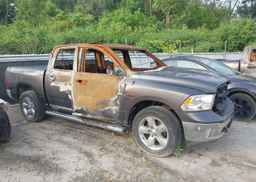 2015 RAM 1500 SLT