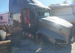 2023 PETERBILT 579