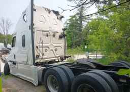 2020 FREIGHTLINER NEW CASCADIA 126