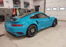2017 PORSCHE 911