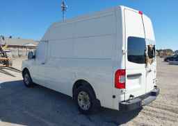2013 NISSAN NV
