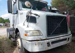 2007 VOLVO VN VNM