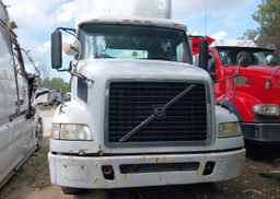 2007 VOLVO VN VNM