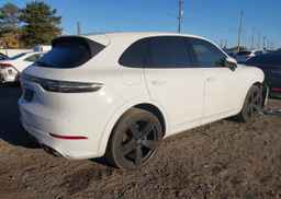 2019 PORSCHE CAYENNE S