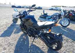 2018 YAMAHA MT09
