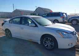 2010 NISSAN ALTIMA SR