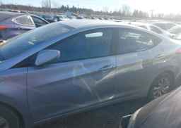 2013 HYUNDAI ELANTRA GL