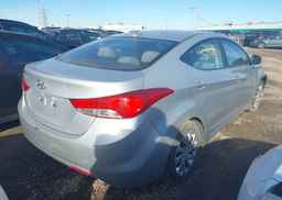 2013 HYUNDAI ELANTRA GL