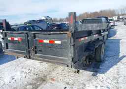 2016 LOAD TRAIL UTILITY TRAILER
