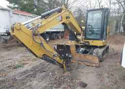 2023 CATERPILLAR 330