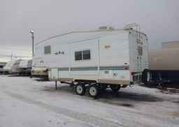 2002 HEARTLAND RV