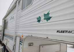 2002 HEARTLAND RV