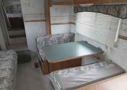 2002 HEARTLAND RV