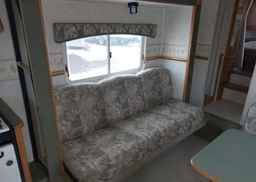 2002 HEARTLAND RV