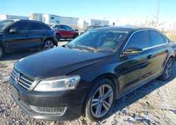 2012 VOLKSWAGEN PASSAT