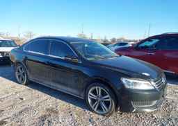 2012 VOLKSWAGEN PASSAT