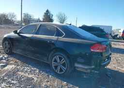 2012 VOLKSWAGEN PASSAT