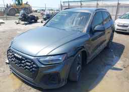 2022 AUDI SQ5