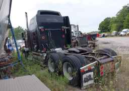 2005 KENWORTH CONSTRUCTION W900