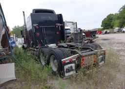 2005 KENWORTH CONSTRUCTION W900