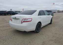 2011 TOYOTA CAMRY HYBRID