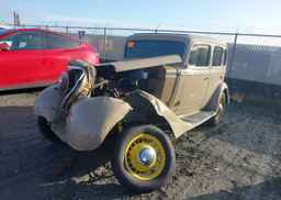 1935 CHEVROLET .