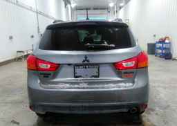 2015 MITSUBISHI RVR