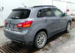 2015 MITSUBISHI RVR