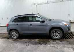 2015 MITSUBISHI RVR