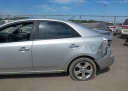 2010 KIA FORTE