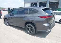 2022 TOYOTA HIGHLANDER XSE