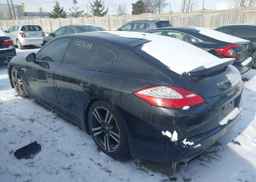 2011 PORSCHE PANAMERA 2