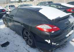2011 PORSCHE PANAMERA 2