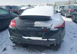 2011 PORSCHE PANAMERA 2