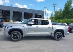2024 TOYOTA TUNDRA CREWMAX LIMITED